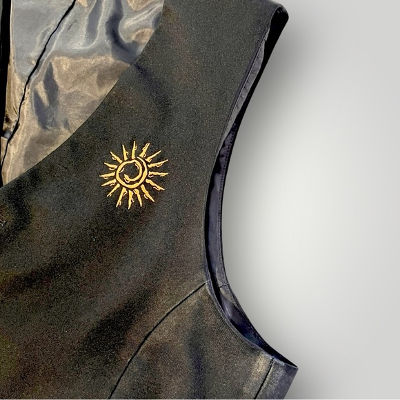 Edwards Signature Black Vest - Picture 5 of 16